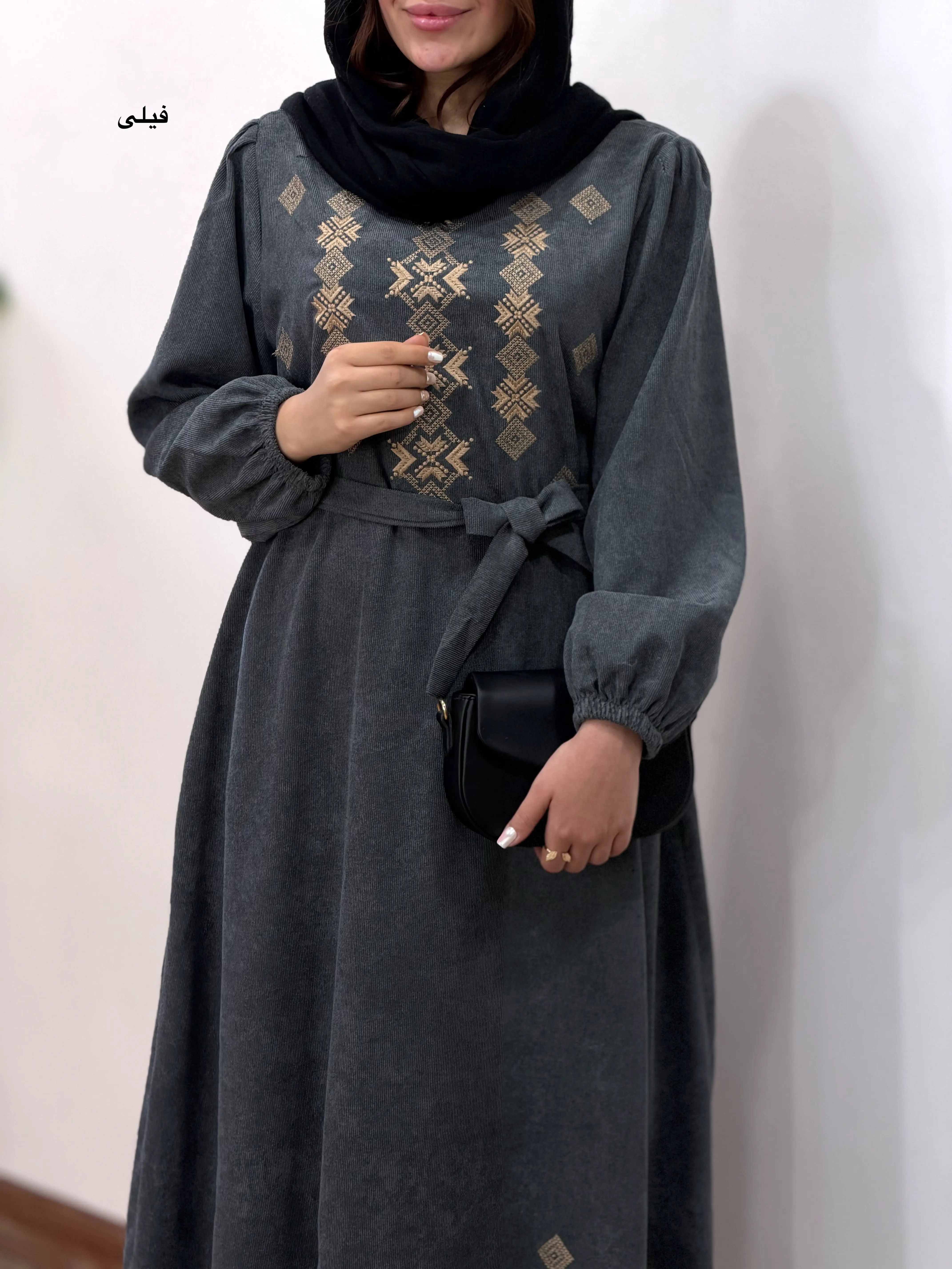 پیراهن مانتویی گلدوزی شیوا